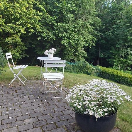 Huset I Skogen Apartamento Moss Exterior foto